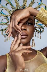 Alex Bruni for @in_flu_enzafilm...