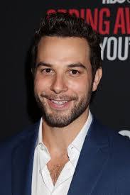 Todd Winger's Instagram, Twitter & Facebook