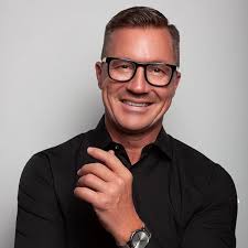 Becoming a Causie: Champion Your Cause through Nonprofit Board Leadership:  Acton, Rob: 9781642257229: Amazon.com: Books