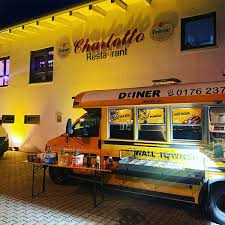 Roadster diner avinox designed and built the roadster diner food truck. Deiner Foodtruck Event Catering Aus Dem Us Schulbus