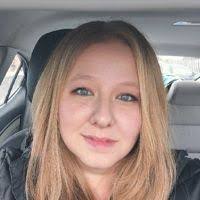 Marci White's Instagram, Twitter & Facebook