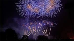 Les territoires de la transition énergétique en action. L Ete A Biarritz Un Feu D Artifice Pour Le 14 Juillet A Biarritz Aquitaineinfo Fr