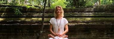 In riferimento allo yoga, il termine meditazione assume un significato diverso rispetto a quello attribuitogli nel linguaggio comune: Meditazione Arte Del Respiro E Yoga Dance Le Iniziative Gratuite Online Per Le Donne In Vista Dell 8 Marzo