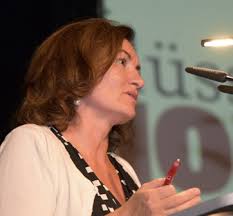 WIR FEIERN DAS HANDWERK MIT NEUEM PREIS