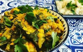 Curry De Poulet Aux Lentilles Corail Et Epinards Recette Poulet Recette A Base De Poulet Faire Cuire Du Riz