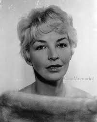 Helen Vallier's Instagram, Twitter & Facebook