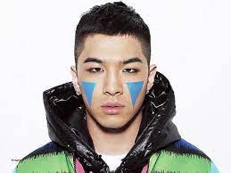 With a medium length fade with a long top and extremely short sides, this hairstyle is sure to attract. 61 Awesome Korean Hairstyles For Men And Boys To Try