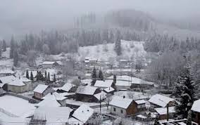 Cities have to increasingly deal with hot summer days and tropical nights. Cu Doar Cateva Zile Inainte De Paste In Romania A Nins Ca De Craciun Strat De Zapada De 10 Cm La Predeal Stirileprotv Ro