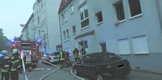 ☆☆☆ über 37 bewertungen helfen ihnen matratzen in ihrer nähe zu finden. Feuerwehreinsatz Im Dortmunder Tremoniaviertel Brennende Matratze Sorgt Fur Dunklen Qualm