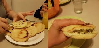 Les Arepas Galettes De Mais Farcies Venezueliennes A Deguster Sans Moderation Recette Alimentation Galette