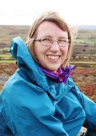 Evie Beck's Instagram, Twitter & Facebook