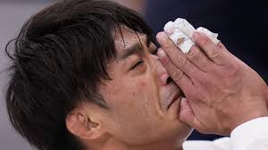 Nữ VĐV dân tộc H'Mông xuất sắc giành HCV Olympic Tokyo, nhìn móng tay của  cô nàng thì càng khâm phục hơn