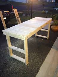 The tabletop itself has a very nice wood pattern, and is big enough to comfortable have a laptop and several books. Easy Cheap Folding Workbench 5 Steps Instructables