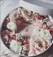 Beautiful Flower Gift Box Designed By Rever Studios In 2020 Gift Box Design Flower Gift Gifts