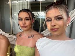 Molly Hobson's Instagram, Twitter & Facebook