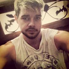 Dustin Denton (@dustinblake21)