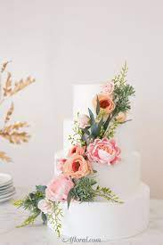 How To Put Silk Flowers On A Wedding Cake Wedding Cake Fresh Flowers Floral Cake Topper Spring Wedding Cake