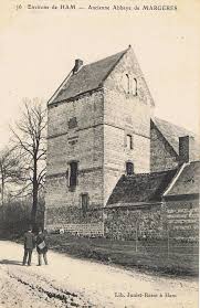 Doully Ancien Prieure De Margere En 2020 Chateau Village Ancien