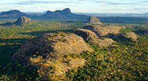 Offizielle bezeichnung angola, zu dessen territorium auch die exklave cabinda nördlich der kongomündung gehört, besteht überwiegend aus dem hochland. Launching Niassa And Angola Travelogue Anderson Expeditions Launching Niassa And Angola
