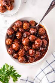 Pour the beef broth over the top. Honey Garlic Crockpot Meatballs The Chunky Chef