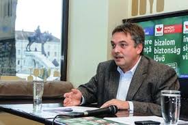 Te is csatlakoznál a tavasszal megjelenő nagylemezem támogatóihoz?itt megteheted: Laszlo Attila Onfeljelentest Tett Horvath Anna Ugyeben