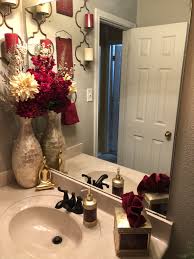 These designer bedrooms, bathrooms and kitchens all feature gorgeous shades of red and check off. Pin By Maria Dantzler On Bathroom Restroom Decor Red Bathroom Decor Christmas Bathroom