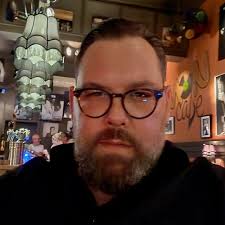 Stuart Dee (@stuartdries) • Instagram photos and videos