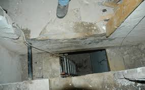 Michele zagaria, il boss latitante del clan dei casalesi, ricercato da 16. Il Bunker Di Michele Zagaria A Casapesenna Ingegneria D Avanguardia Per Il Boss Dei Casalesi Voce Di Napoli