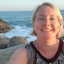 Cath Hodges (@IamMrsBudget)