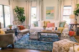Erin Napier Is An Early Adopter Of The Grandmillennial Trend Hgtv Living Room Home Town Hgtv Home