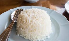 Rice, bread, pasta, and snacks made from white flour are missing their healthy fiber, vitamins, and minerals. What To Eat And What To Avoid When You Have An Upset Stomach Medanta