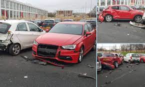 Woman Behind Wheel Of Range Rover Writes Off Four Vehicles In Gym Car Park Daily Mail Online