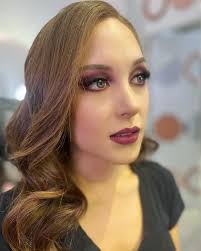 Verónica Arrieta ~ Maquilladora (@piel_canela_beautystudio) · Loja