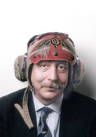 200 cappelli antichi in mostra a casa Boschi di Stefano a Milano