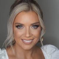 Stephanie Carman's Instagram, Twitter & Facebook