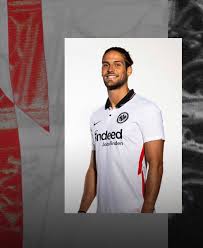 Der aufsichtsratsvorsitzende der eintracht frankfurt fußball ag äußert sich zur aktuellen berichterstattung in den medien über die zukunftsplanungen von fredi am 20. Esvaphane On Twitter Eintracht Frankfurt 20 21 Nike Away