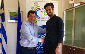 Το όνομα του γιώργου καράβα είναι ένα από αυτά που το τελευταίο διάστημα ακούγονται έντονα για τον νέο κύκλο του gntm. O Giwrgos Karabas Entax8hke Sthn Polh Ths Zwhs Mas