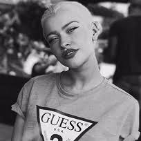 Eden Xo : écoute gratuite, téléchargement MP3, video-clips, bio, concerts