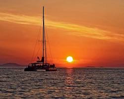 Immagine di Sunset cruise in Santorini