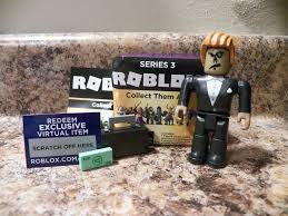 Roblox Celebrity Series 3 10 Million Robux Man W Unused Code Jazwares Roblox Series 3 Conditioner