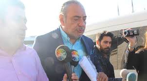 Aile mahkemesi'nde yapılan duruşmaya davacı deniz uğur ile davalı reha muhtar ve tarafların avukatları katıldı. Reha Muhtar Ile Deniz Ugur Un Velayet Davasi Goruldu Magazin Haberleri