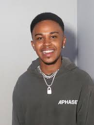 No The Town, Jean Paulo Campos fala sobre as polêmicas envolvendo Larissa  Manoela