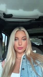 Amber Bowerman's Instagram, Twitter & Facebook