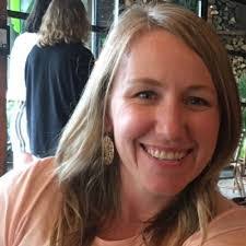 Lisa Manders's Instagram, Twitter & Facebook