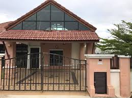 As of 2008, it is the 10th largest city in malaysia, and the 2nd most developed city in. Villaparadise Homestay Pura Kencana Sri Gading Batu Pahat Updated 2021 Tripadvisor Batu Pahat Vacation Rental
