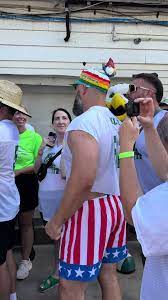 SHOCKING: Jason Kelce's backlash against Antonio Brown's rude tweet, calling him a "Old-fashioned" for not contributing to the community, sent shockwaves through the NFL and opened the door for a slew of other legendary players to speak out....vannguyen