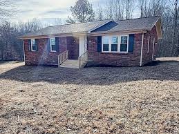 6085 Dewey Carr Rd, Bethpage, TN 37022