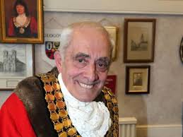 Stalwart councillor and former binman is elected new mayor of Derbyshire  borough