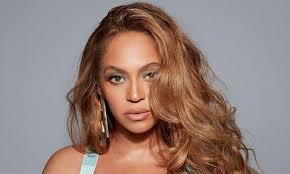 Blue ivy steals the show as she walks the red carpet with mom beyonce at 2016 mtv video music awards. Beyonce S Life Is Documented In Sweet New Video Her Twins Rumi And Sir Steal The Spotlight Us Daily Report