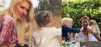 Με τέτοιο κρύο και τέτοιο. Elenh Menegakh Prwth Mera Sto Sxoleio Gia Th Marina Deite Th Fwtografia Ths Filathlos Gr To Egkyrotero A8lhtiko Blog